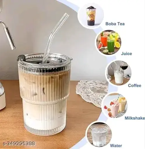 Smoothie glass cups with lid and straw