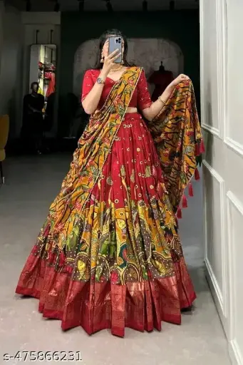 Bollywood. Designer woman's printed Lehnga choli